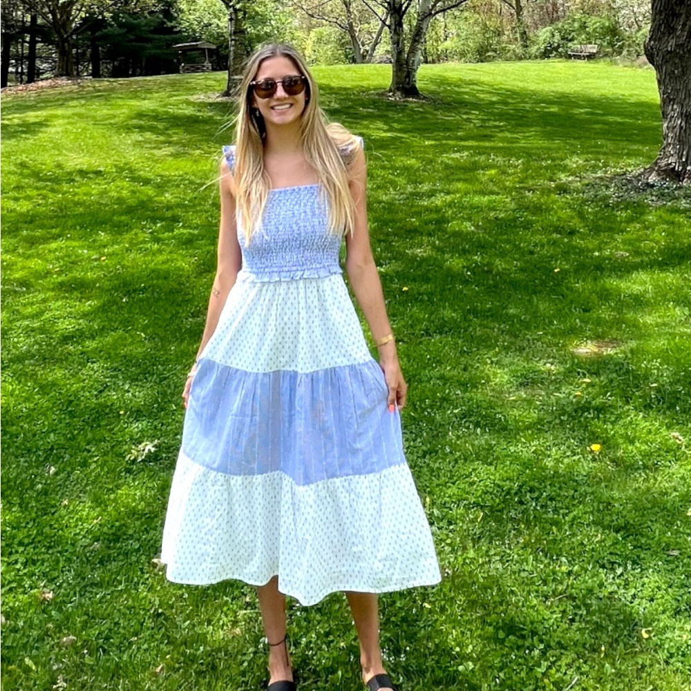 Stylish Gray and White Dress